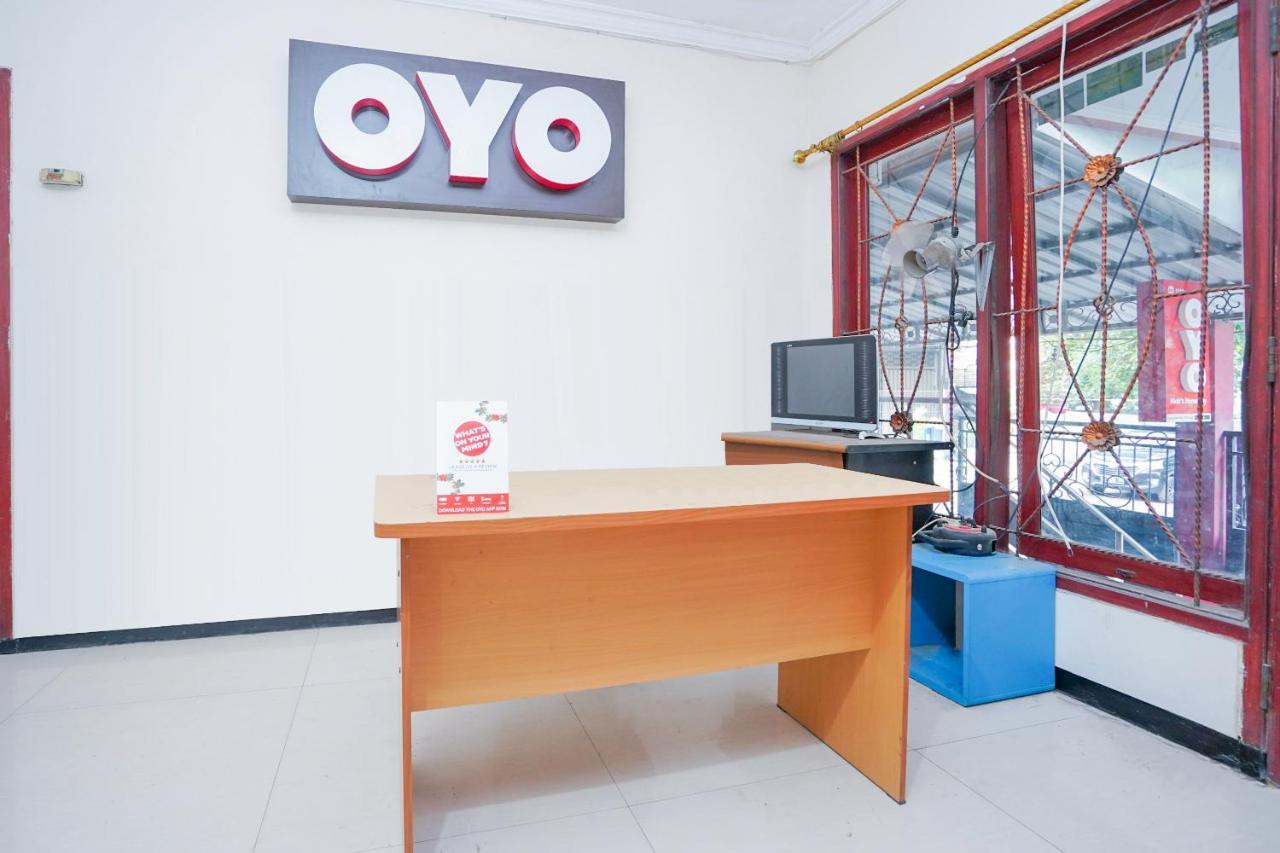 Hotel Collection O 1112 Comfitel Siwalankerto Aa4 Surabaya Exterior foto