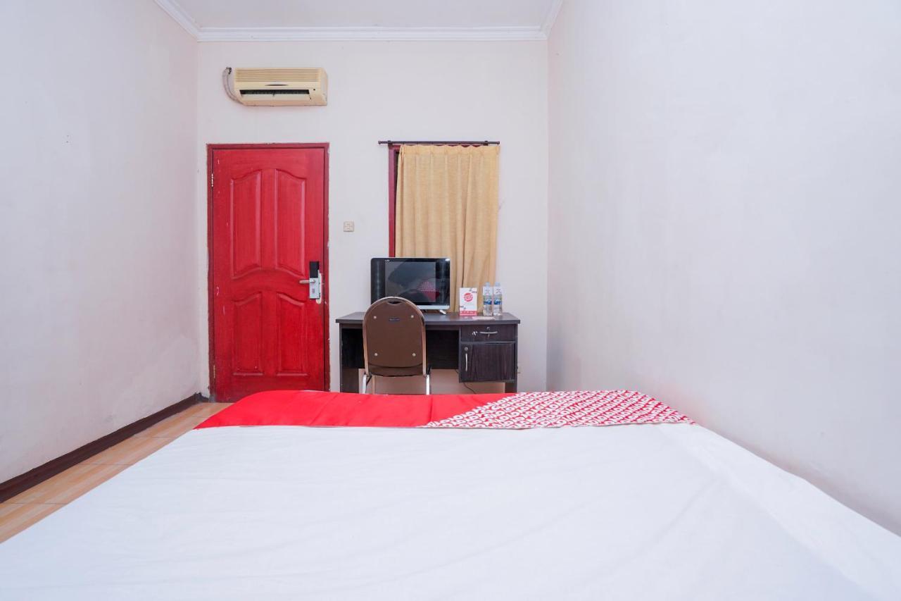 Hotel Collection O 1112 Comfitel Siwalankerto Aa4 Surabaya Exterior foto
